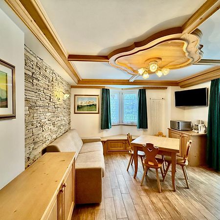 B&B Family Accommodation Canazei Bike Friendly ภายนอก รูปภาพ
