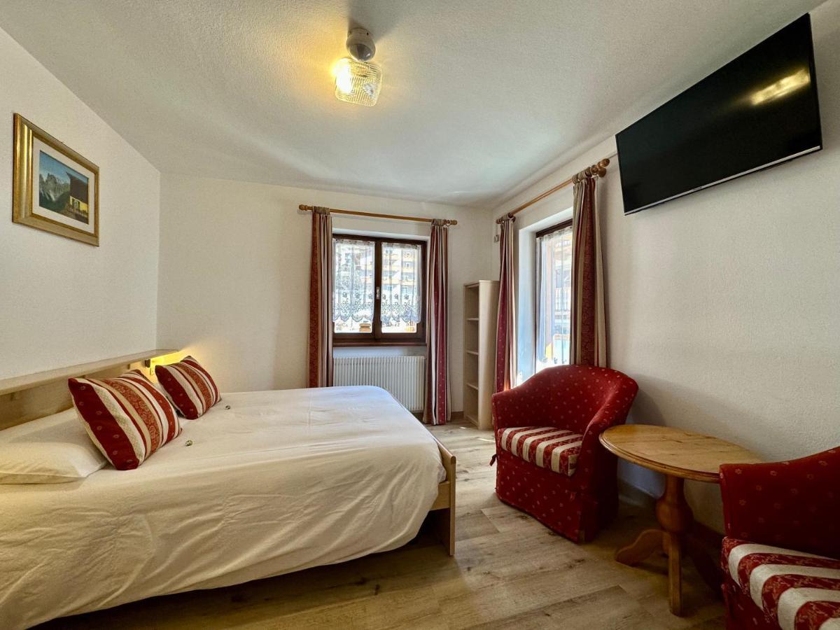 B&B Family Accommodation Canazei Bike Friendly ภายนอก รูปภาพ