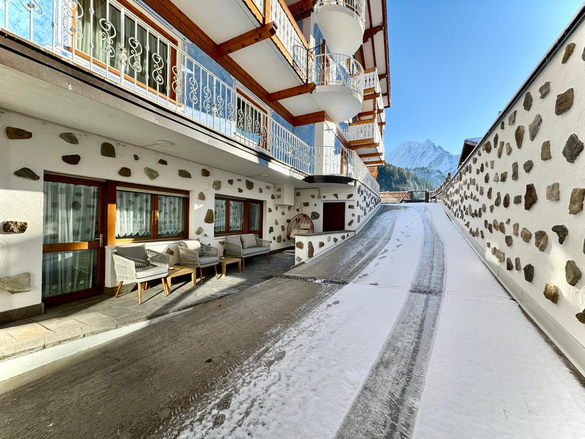 B&B Family Accommodation Canazei Bike Friendly ภายนอก รูปภาพ