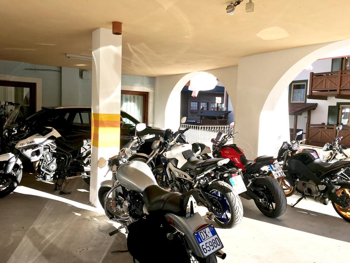 B&B Family Accommodation Canazei Bike Friendly ภายนอก รูปภาพ